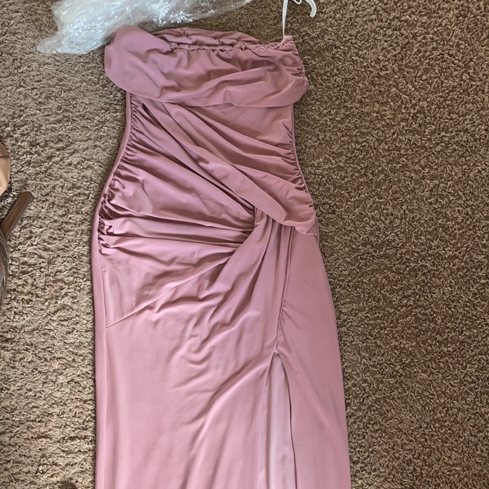 Dress - Picture 3 of 5